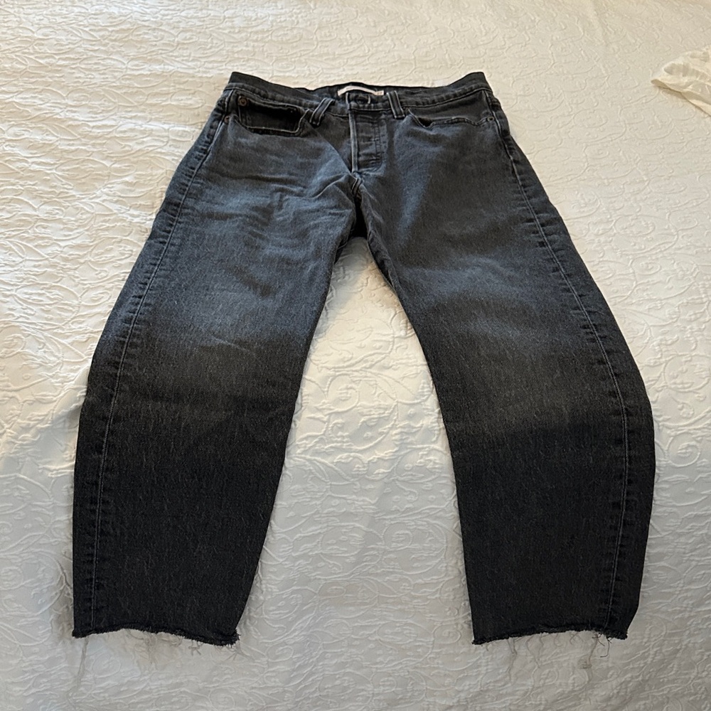 Levi's Women's Black Straight Leg Raw Edge Jeans